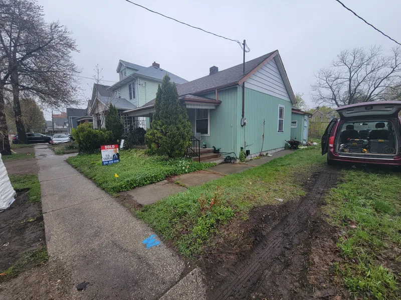 Lot before duplex was built